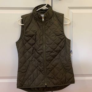 NWT Old Navy Quilted Vest, Olive Green, Size XS